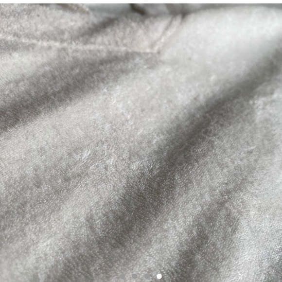 🤍 Urban Outfitters Out from Under crop top 🤍 - Picture 4 of 4